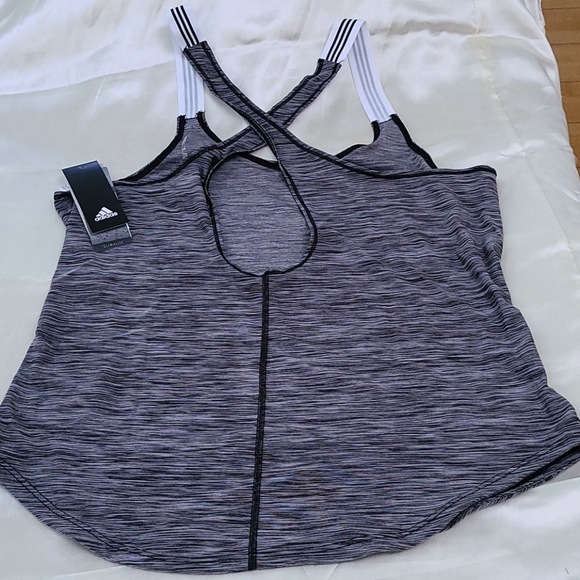 Adidas Racerback Tee - Large - Picture 4 of 7